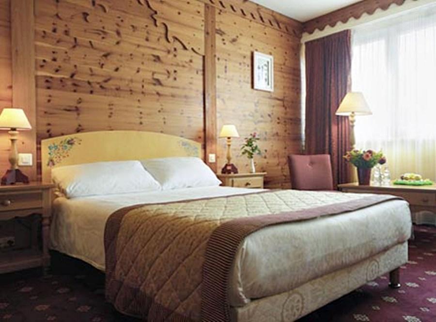 Edelweiss Manotel Женева Екстериор снимка