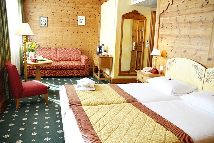 Edelweiss Manotel Женева Екстериор снимка