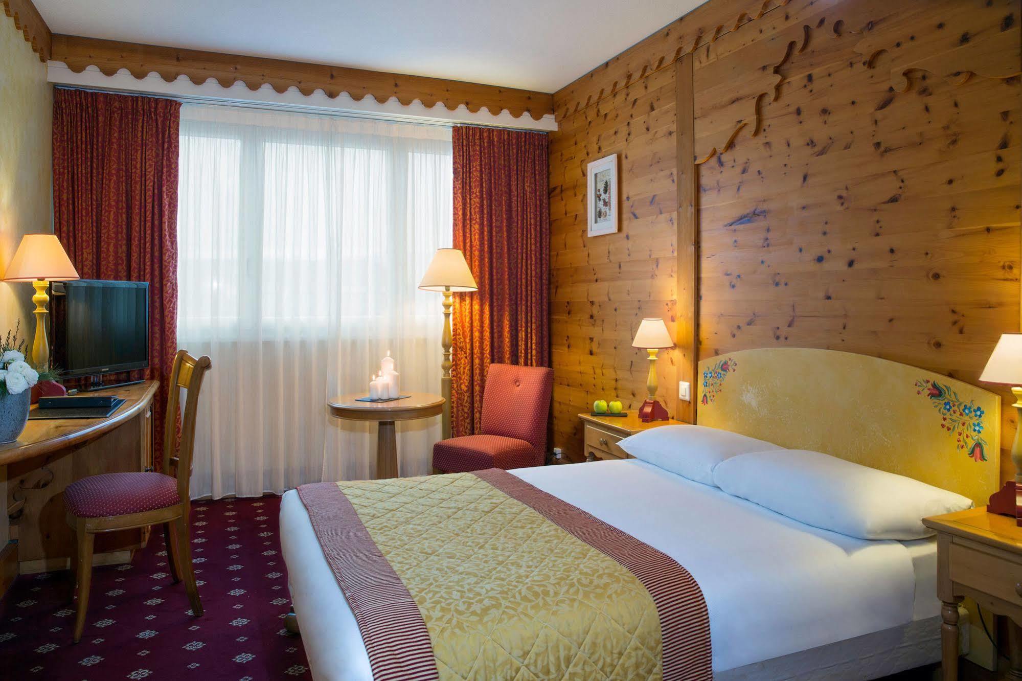 Edelweiss Manotel Женева Екстериор снимка