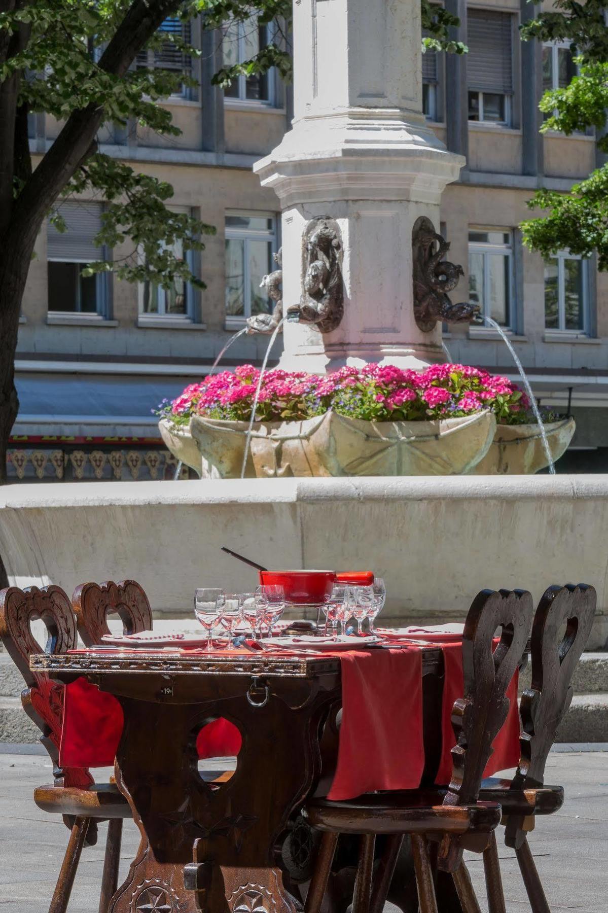 Edelweiss Manotel Женева Екстериор снимка